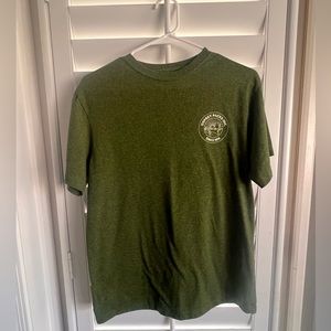 Osprey men’s shirt size medium, barley worn